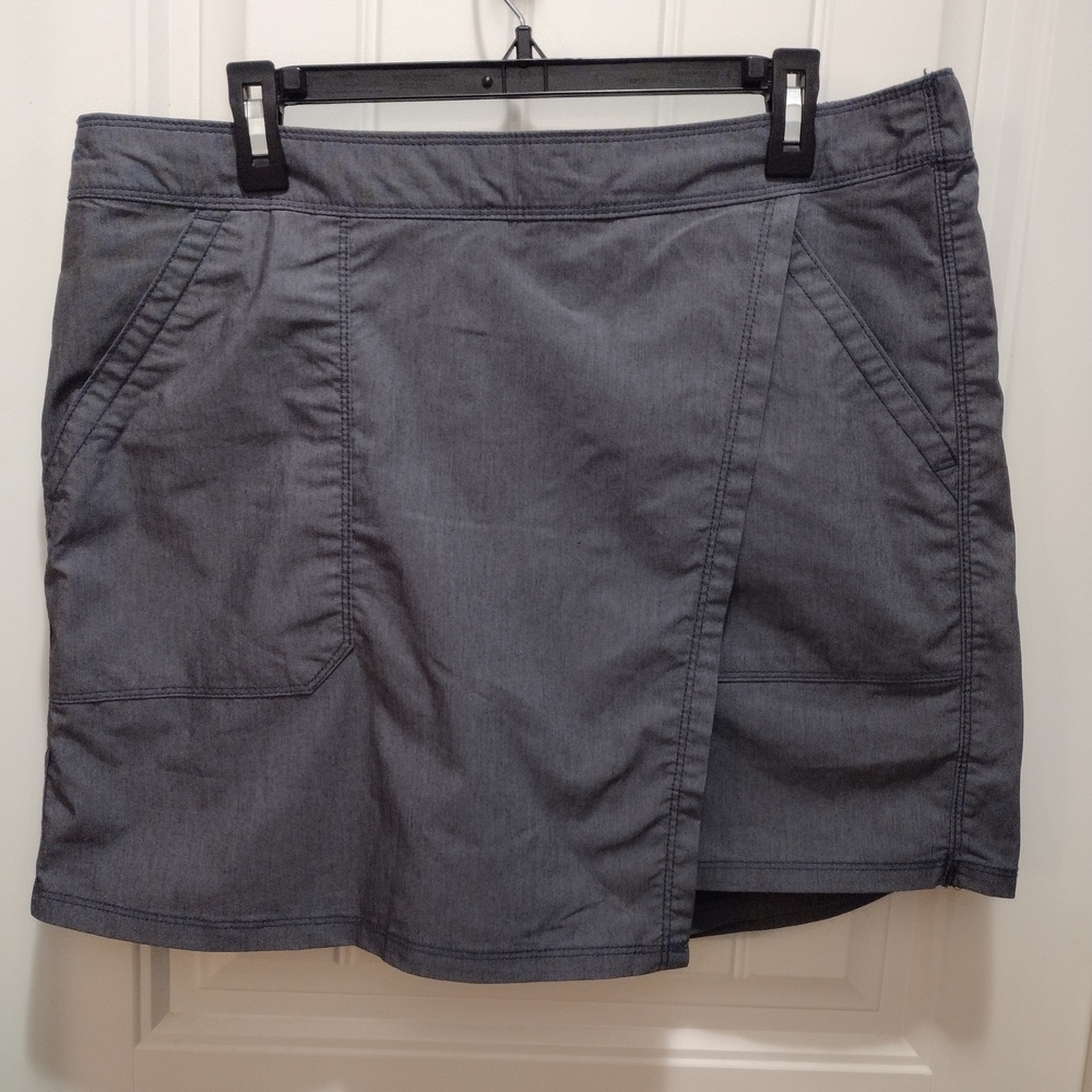 Columbia Charcoal Gray Skirt